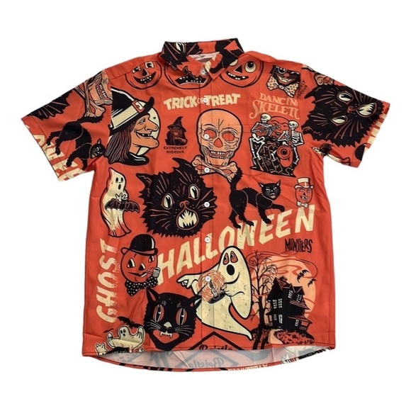 🎃MEN’S Halloween short sleeve button down shirt size (Med) - Picture 3 of 6